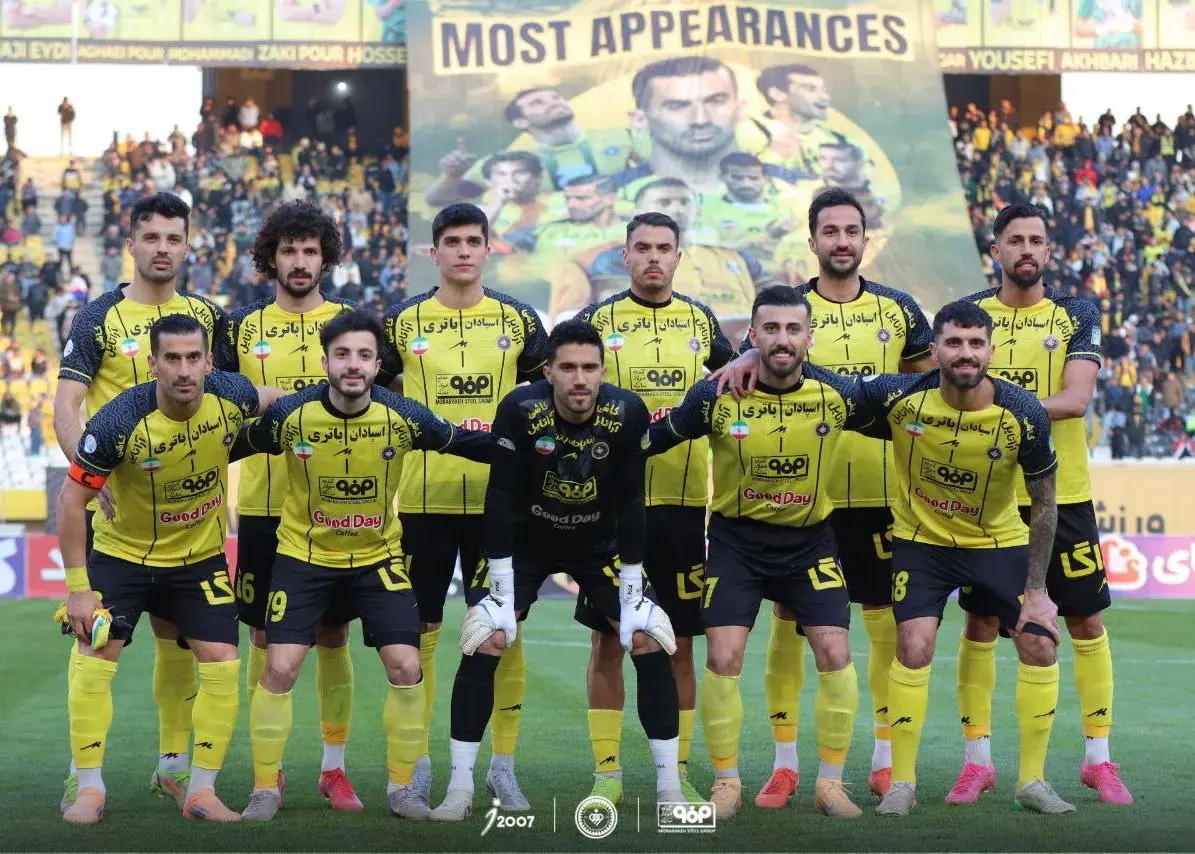 سپاهان با یک تیم کامل به استقلال رسید