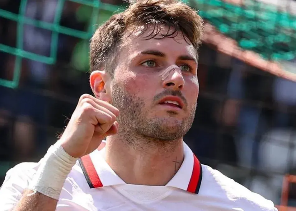 مهاجم میلان با جراحی ناگهانی شوکه کرد؛ آینده‌اش در هاله‌ای از ابهام!