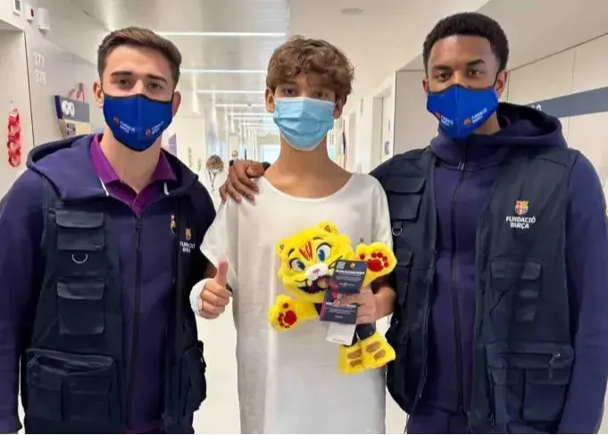 حرکت انسانی ستاره‌های بارسلونا که دل همه را به لرزه درآورد!