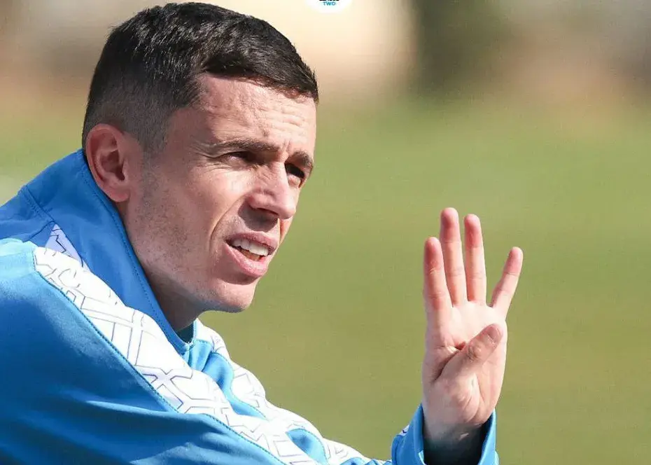 ۵۱ میلیون تومان جریمه عجیب برای بوسه جنجالی یاسر آسانی در بازی استقلال!