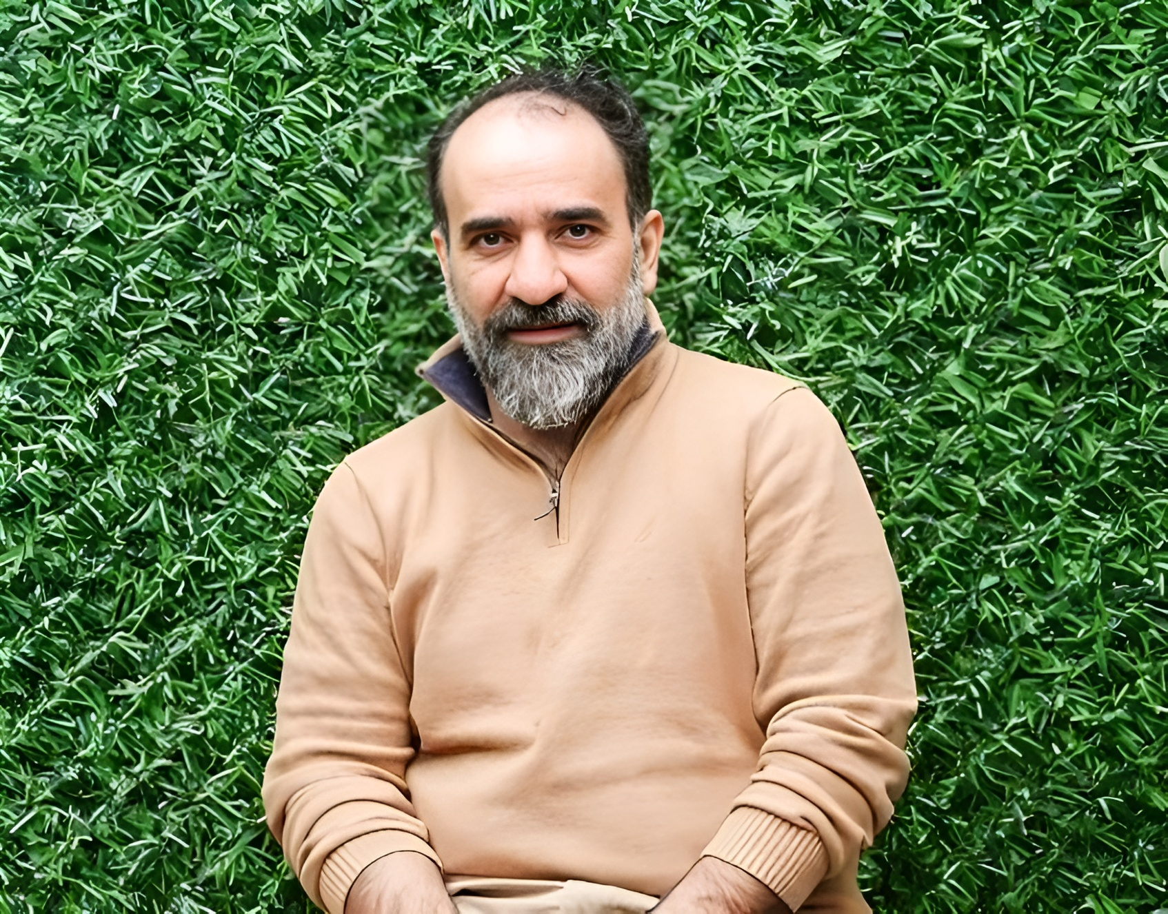 وضعیت وخیم رضا امیرخانی پس از سانحه در ارتفاعات؛ آخرین خبرها از نویسنده مشهور