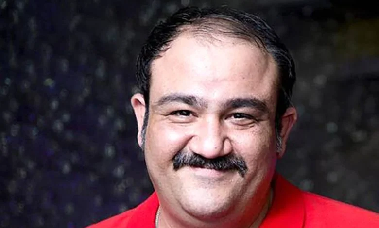 لحظه‌های ناب و بامزه هانا، دختر مهران غفوریان در اولین روز مدرسه که همه را لبخند زد!