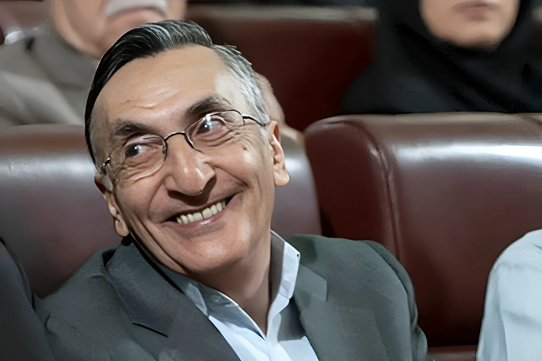 همسر کامران فانی کجاست؟ رازهای ناپیدای زندگی خصوصی استاد ادبیات ایرانی