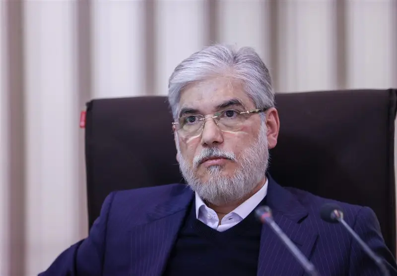 انتقاد وزیر علوم: نقد در علم مانع از نشر مقالات بی‌کیفیت می‌شود