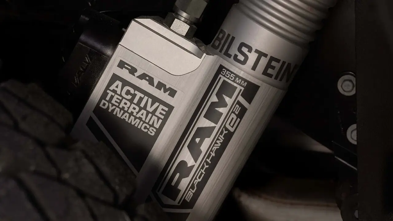 عکس| سفر زمان؛ «نسرین مقانلو» در 25 سالگی در کنار همسرش «کمال خلیلیان»