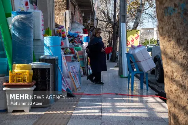 اجرای طرح ساماندهی سد معبر اصناف؛ از میدان ولیعصر (عج) تا متروی جهاد