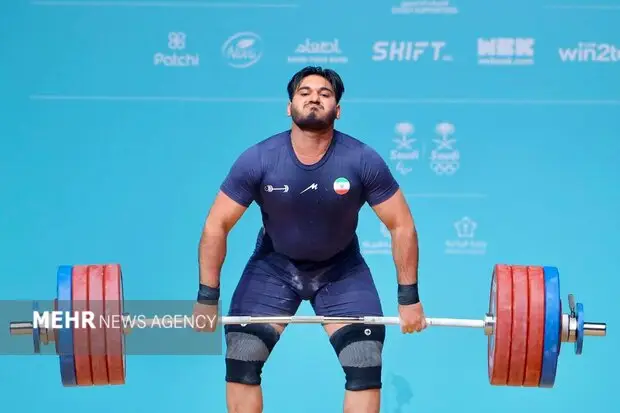 علیرضا نصیری چهارمین وزنه بردار جهان در بزرگسالان و اولین در جوانان