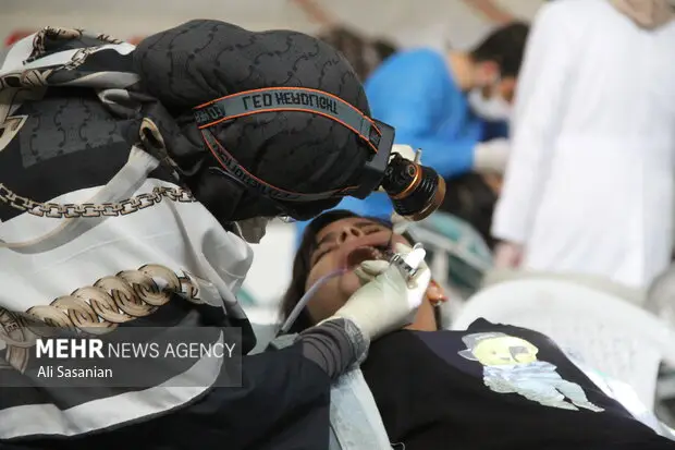 ارائه خدمات رایگان دندانپزشکی به مددجویان هرمزگان