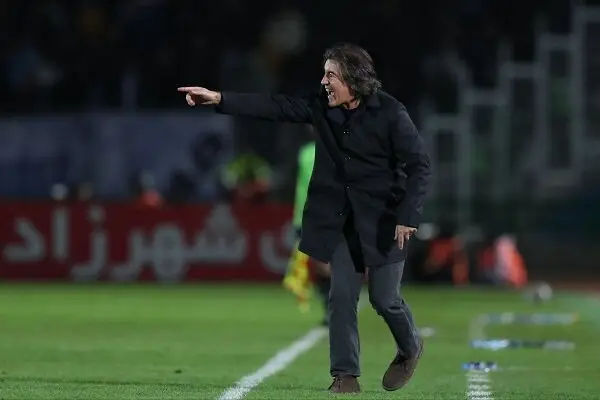 ساپینتو باید پاسخگوی نتایج استقلال باشد/ سپاهان را نبرد باید فکری کرد!