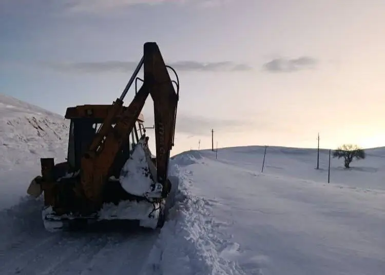 سقز در آغوش سپیدی؛ روایت همدلی، ایثار و مدیریت بحران در دل کولاک