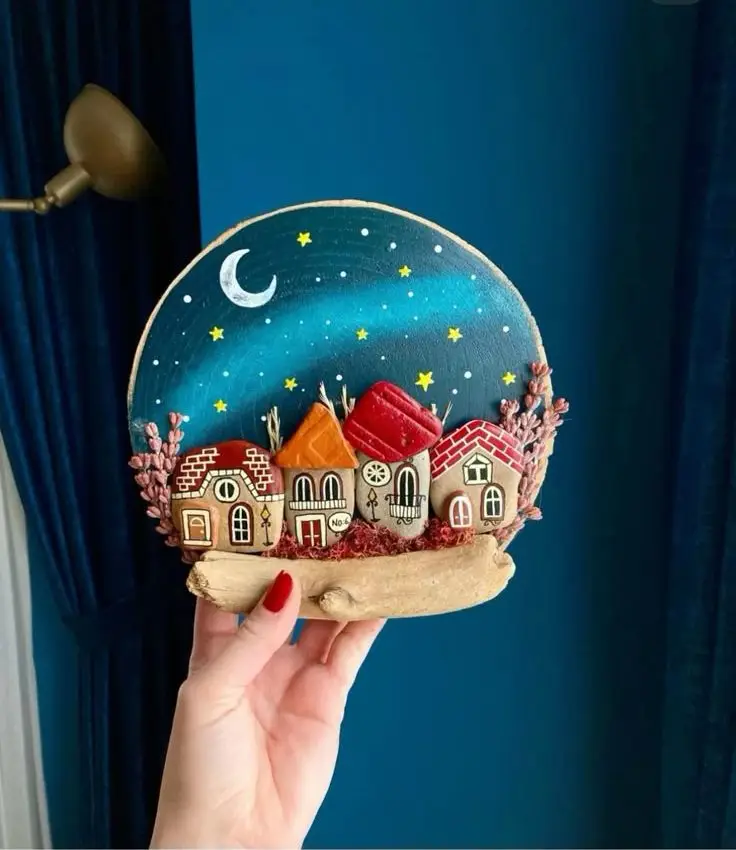 تابلو و دیوارکوب خوشگل با سنگ های نقاشی شده