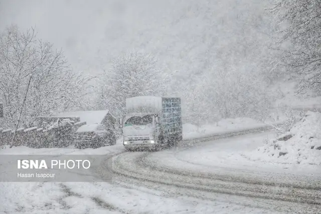 بارش سنگین برف نیمه غربی کردستان را در بر می‌گیرد