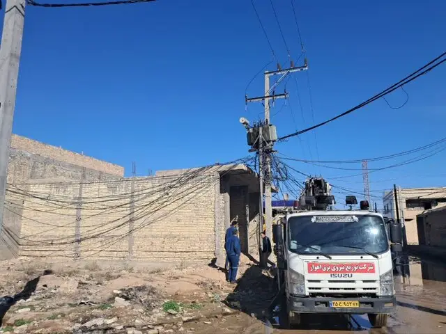 جمع‌آوری ۲۸۰ انشعاب غیرمجاز برق در چنیبه سیدموسی اهواز