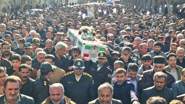 تشییع پیکر مرزبان شهید «رحیم مجیدیمهر» در یاسوج