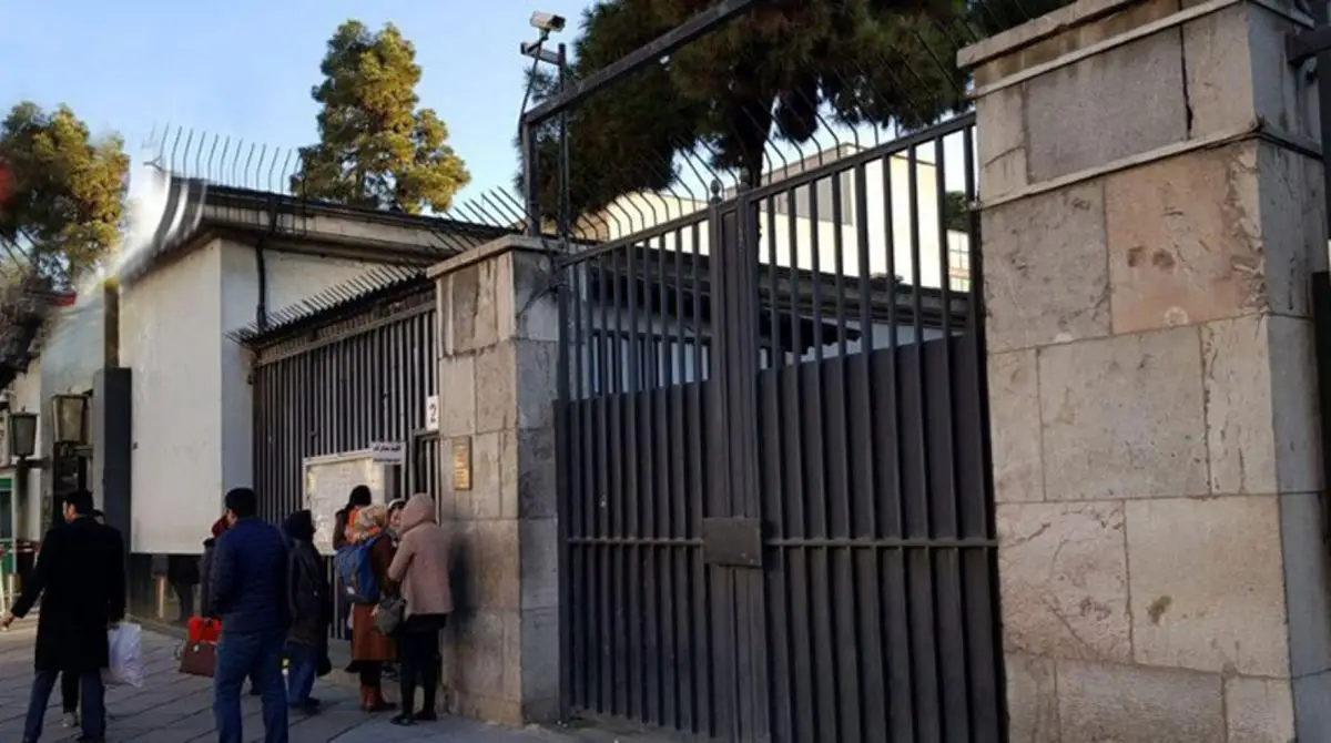 نوبت گرفتن از سفارت آلمان تبدیل به خطرناک‌ترین کار دنیا شد!