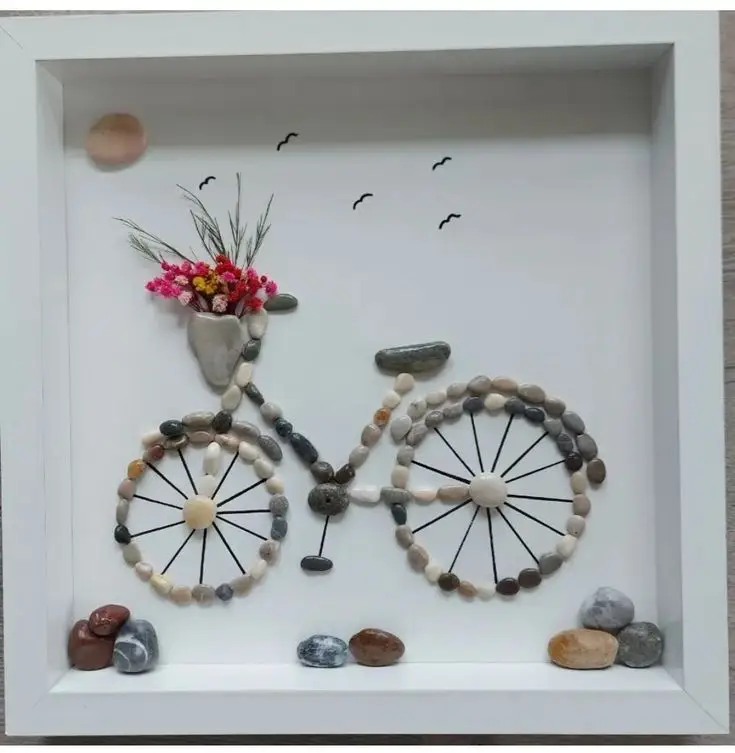 تابلو و دیوارکوب خوشگل با سنگ های نقاشی شده