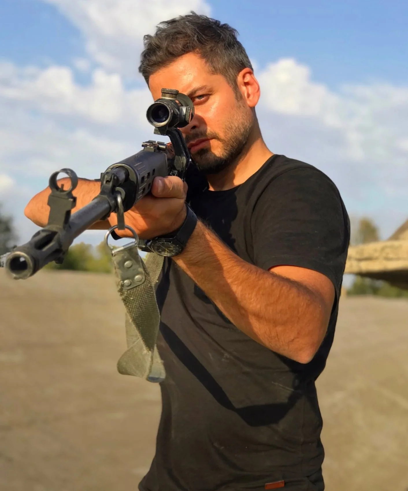 بیوگرافی احمد پورخوش