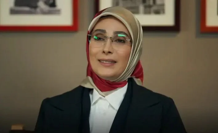 سحر زکریا در سریال شیش ماهه