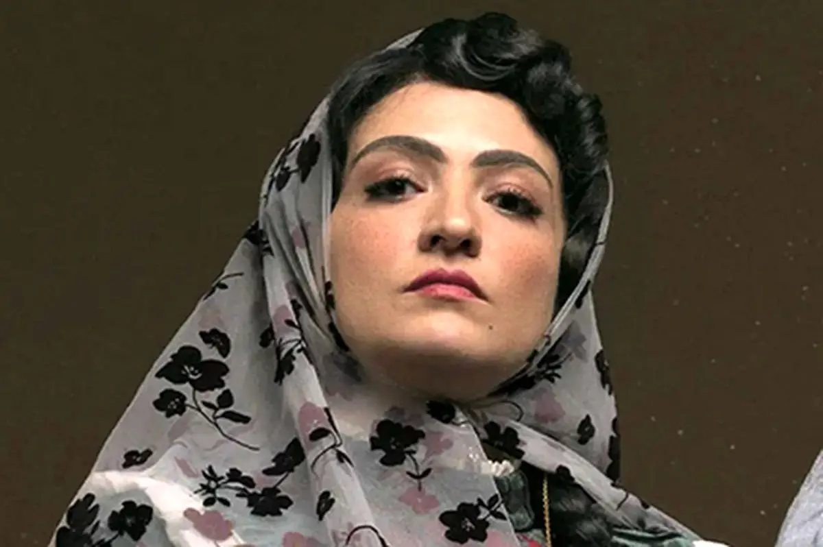 سلفی صمیمی گلاره عباسی و سولماز غنی در پشت صحنه «بامداد خمار»