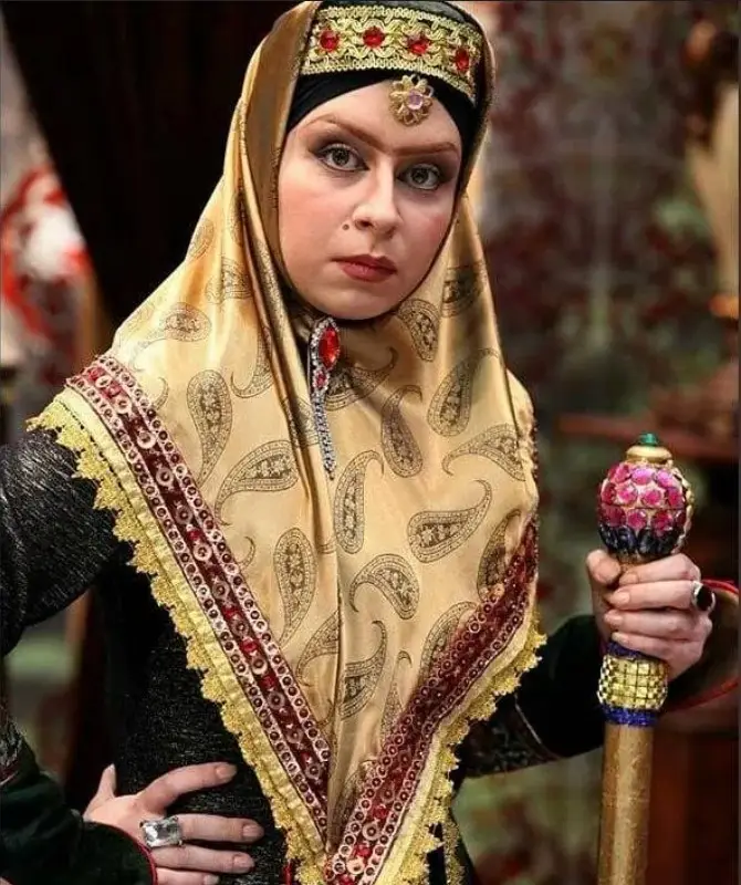 ماندانا سوری در قهوه تلخ