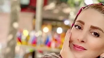 زن رقصنده‌ای که از پارتی و مشروب تا چادر و آرزوی امضای رهبری رفت؛ مصاحبه جنجالی ژیلا صادقی در تلویزیون!