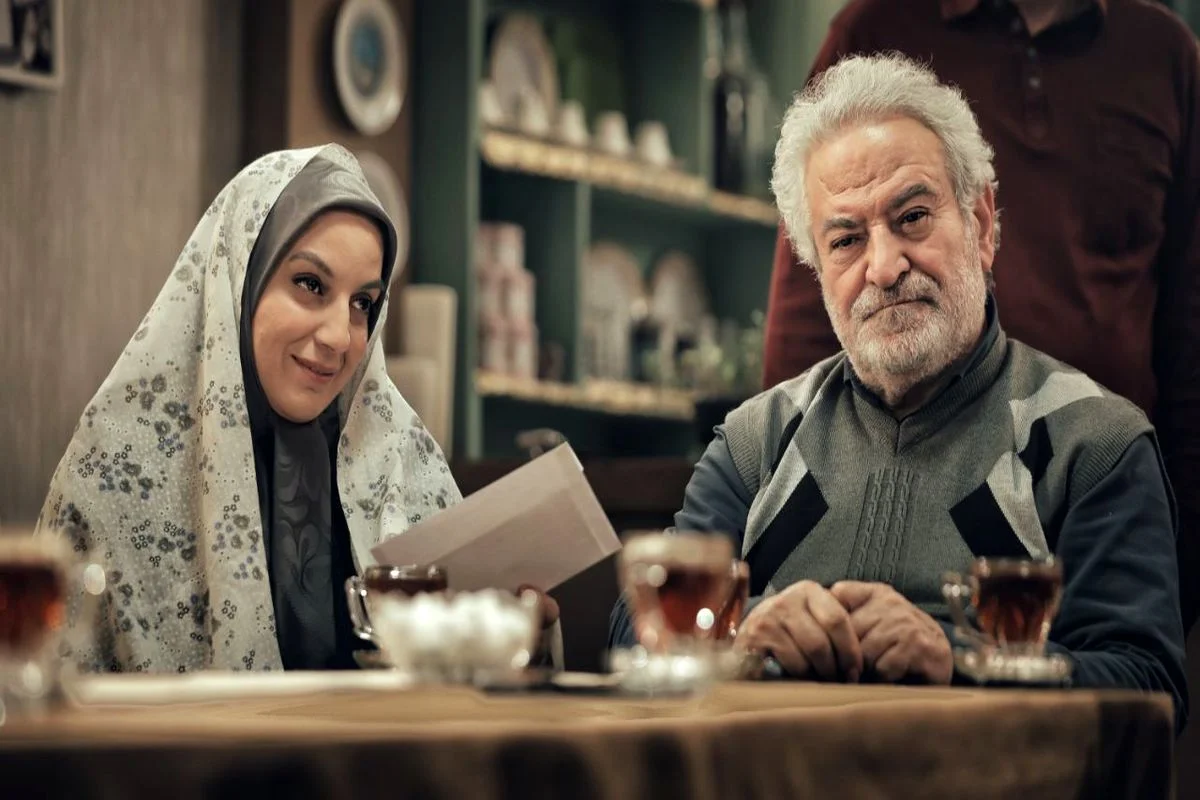 کاظم هژیرآزاد در بی همگان