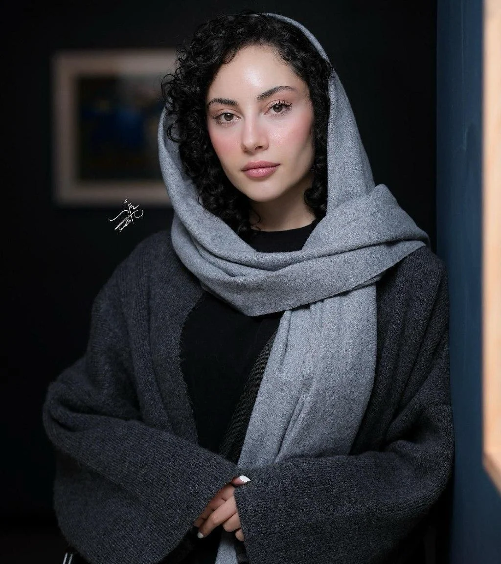 ترلان پروانه بازیگر⁩