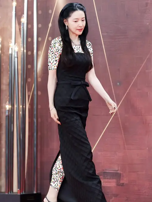 جواهرات تیفانی یانگوم