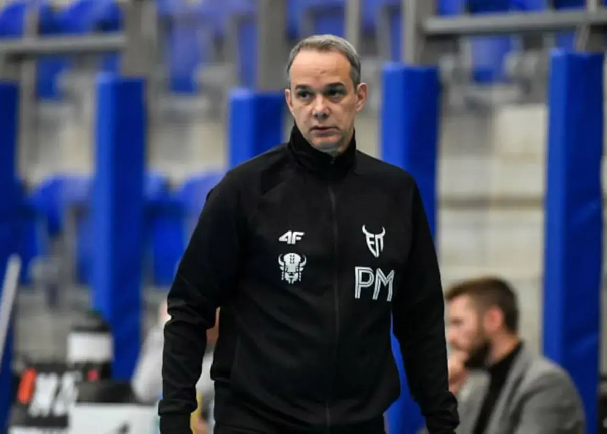 لژیونر ایرانی سرمربی ندارد!