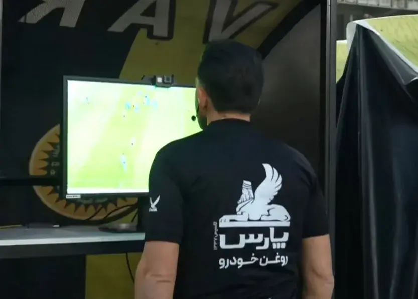 پنالتی استقلال را فقط اتاق VAR دید!