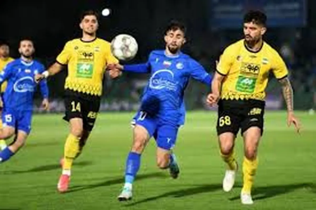 سپاهان – استقلال با تاخیر آغاز می‌شود
