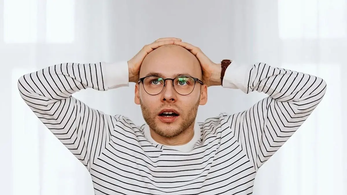 وقتی مغزمان سر خود موسیقی پخش می‌کند؛ چگونه از شر کرم گوش خلاص شویم؟