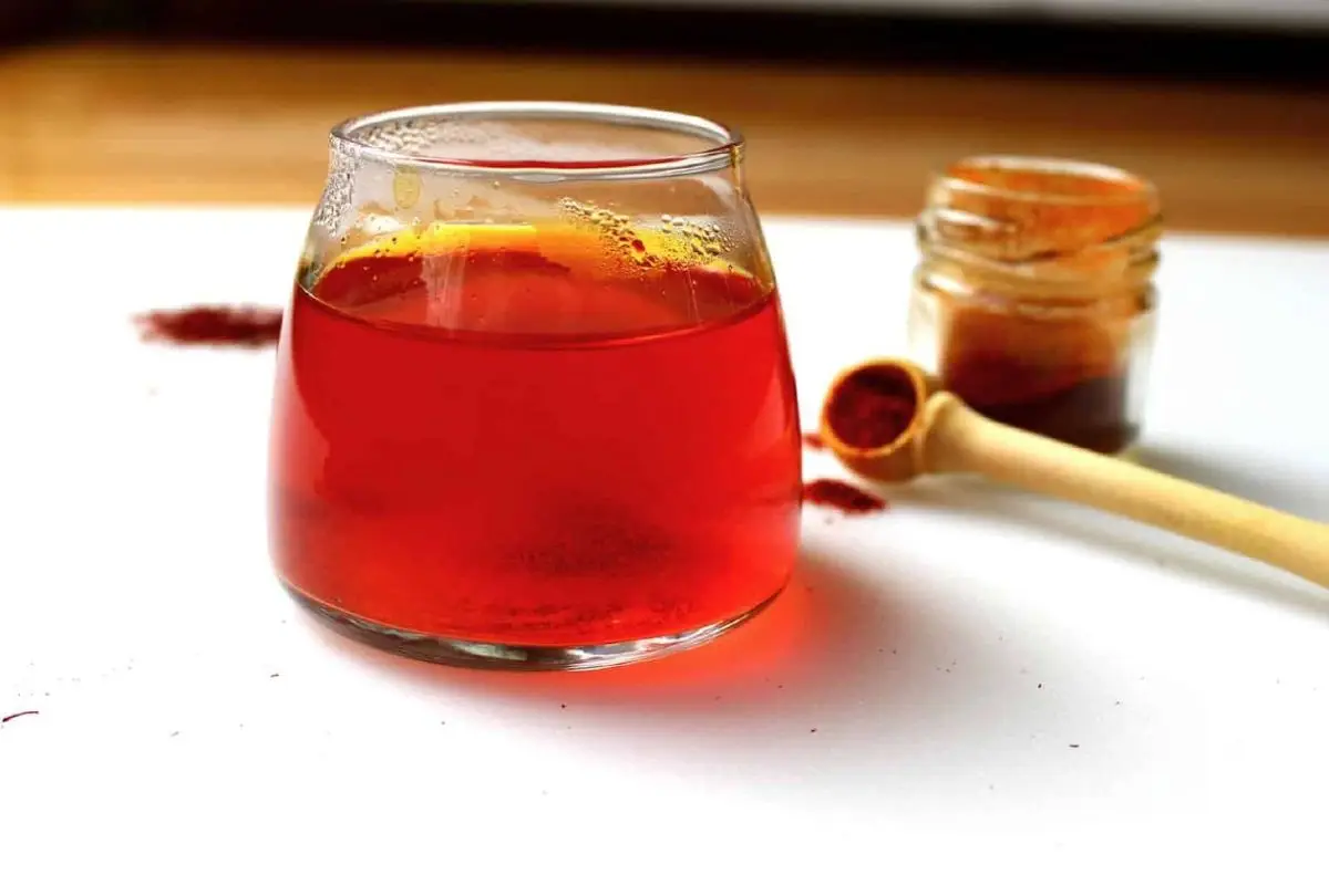 حقیقتی که باید درباره رنگ عصاره زعفران بدانید!