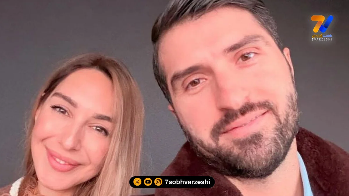 عکس‌های کریسمسی کریم انصاری‌فرد با همسر و فرزندانش