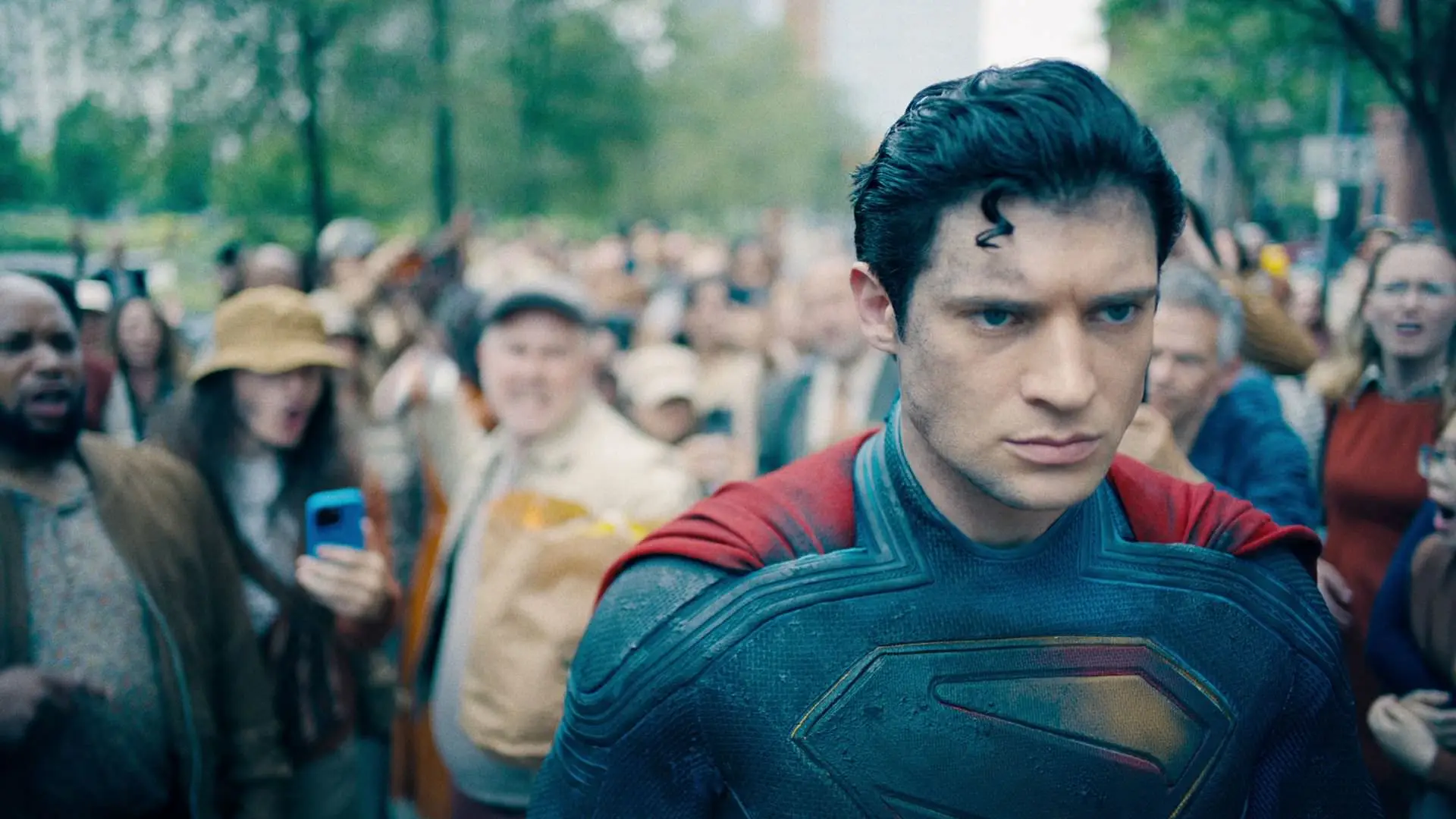 زلزله در هالیوود: برنامه نتفلیکس برای اکران ۱۷ روزه فیلم‌ های برادران وارنر