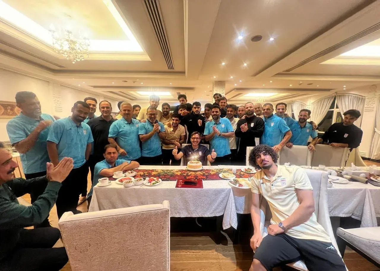 مربی تیم ملی در دبی سورپرایز شد (عکس)